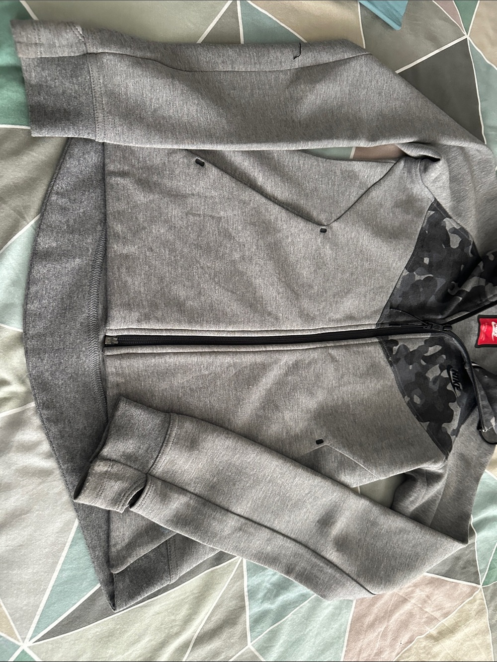 Nike Women’s Gray Zip-Up Hoodie with Black Camo Yoke - Picture 4 of 6